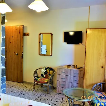Apartments Zoumperi Néa Mákri Extérieur photo