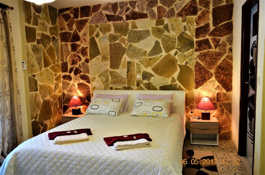 Appartement Zoumperi